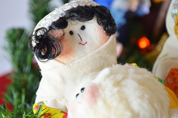 Pastores para pesebre con 3 ovejas - Imagen 3